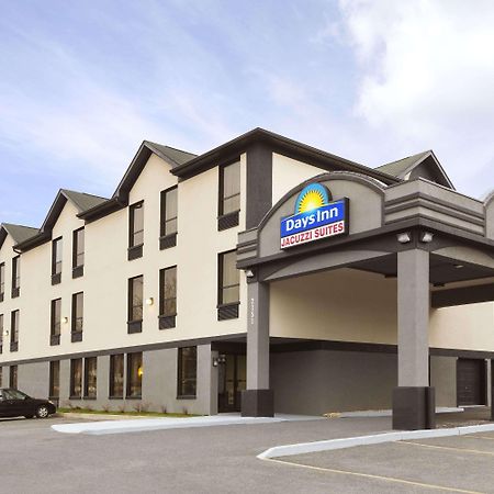 Days Inn By Wyndham Toronto East Lakeview Εξωτερικό φωτογραφία