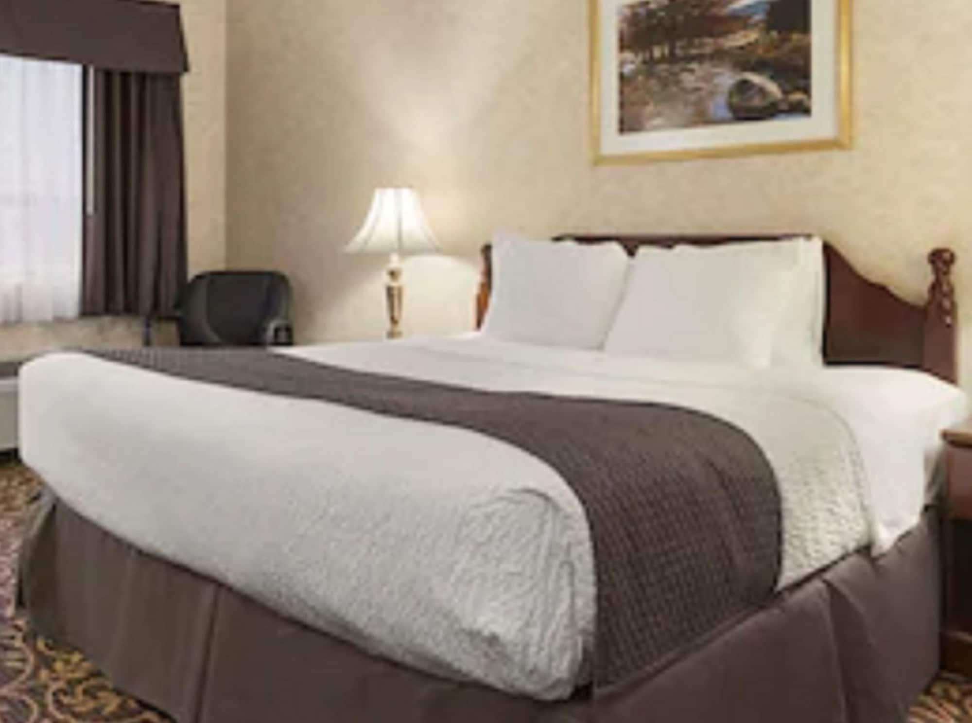 Days Inn By Wyndham Toronto East Lakeview Εξωτερικό φωτογραφία