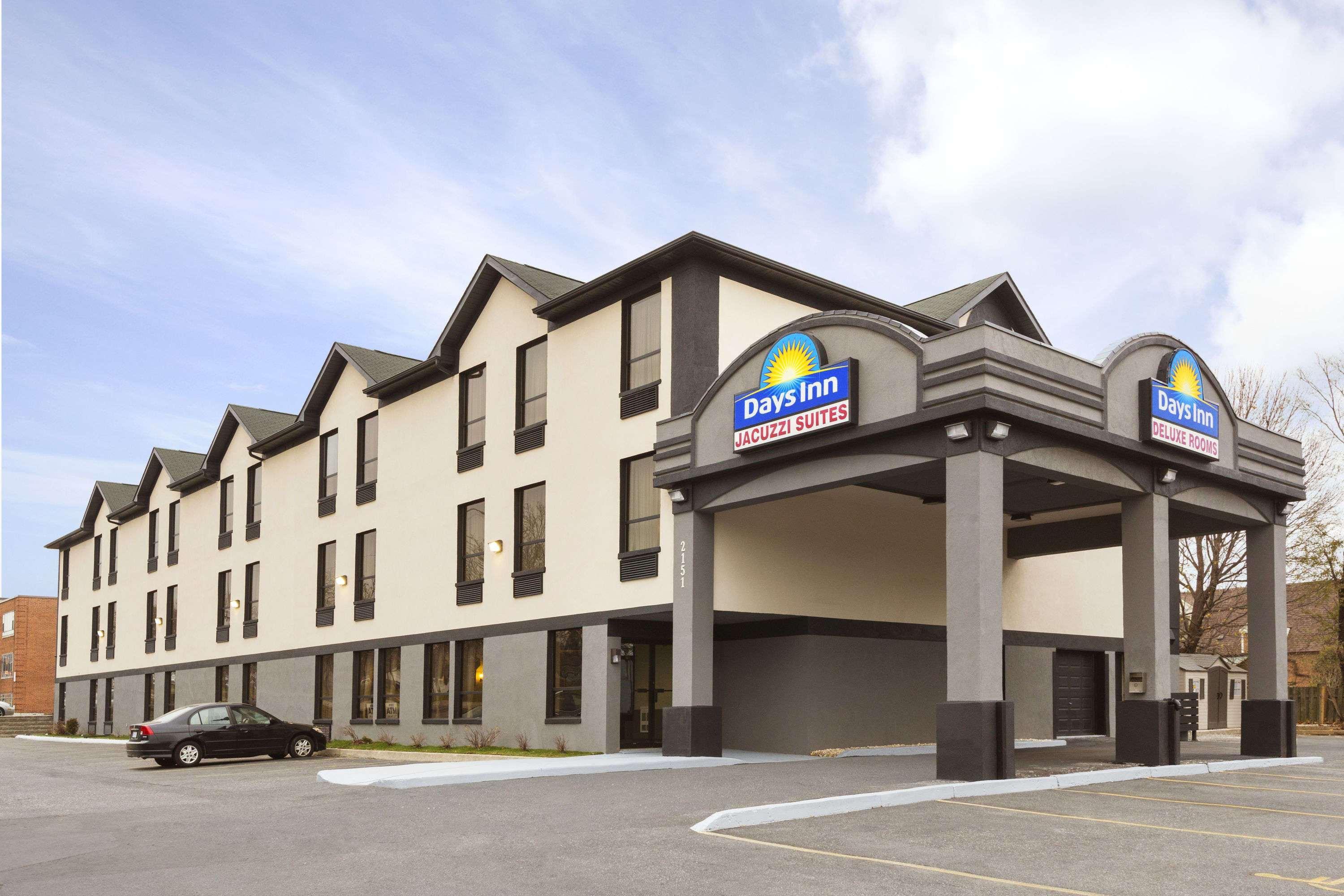 Days Inn By Wyndham Toronto East Lakeview Εξωτερικό φωτογραφία