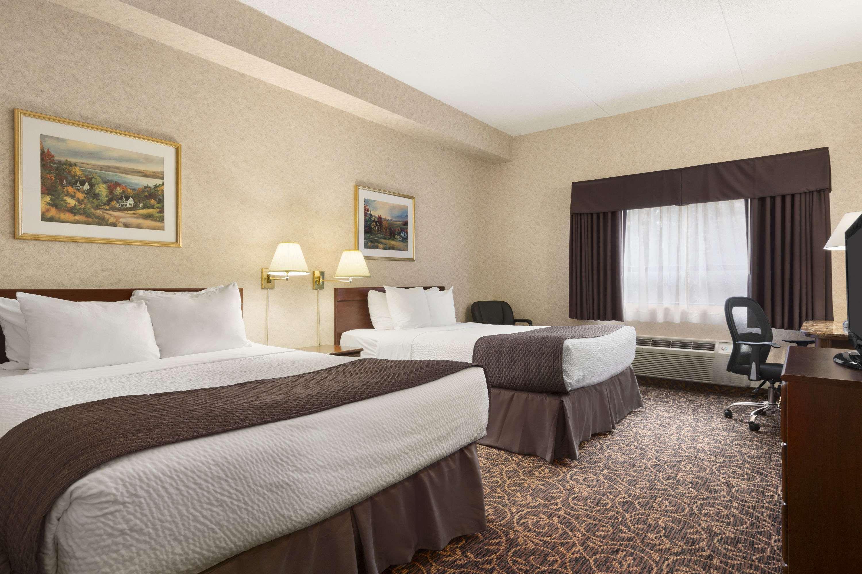 Days Inn By Wyndham Toronto East Lakeview Εξωτερικό φωτογραφία